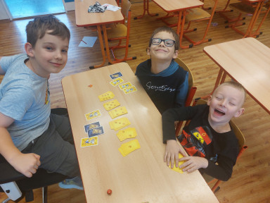 Učíme se nové hry.